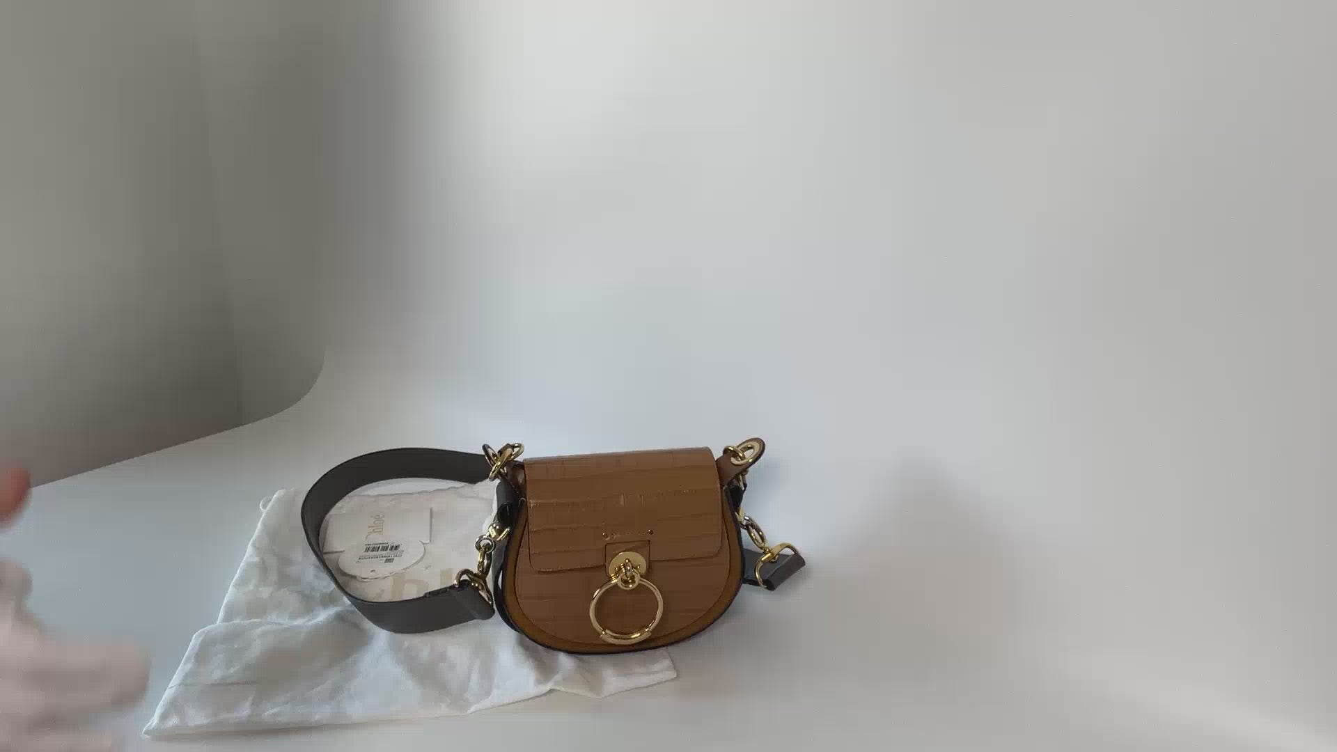 Authentic Chloé Tess Small Crossbody Leather Bag Gray video